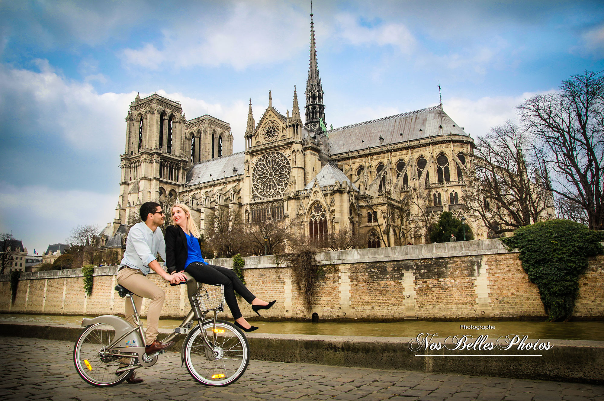Photographe shooting couple lifestyle Paris