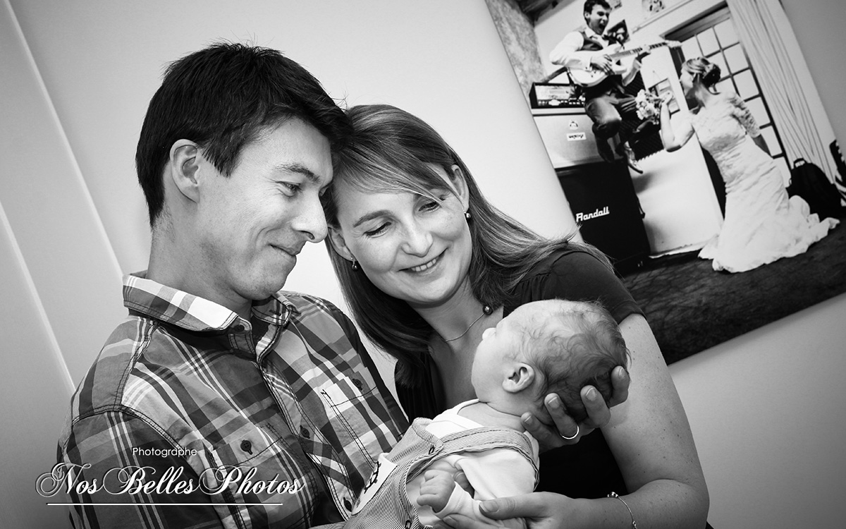 Photo nouveau-né bébé à domicile Juziers Yvelines 78