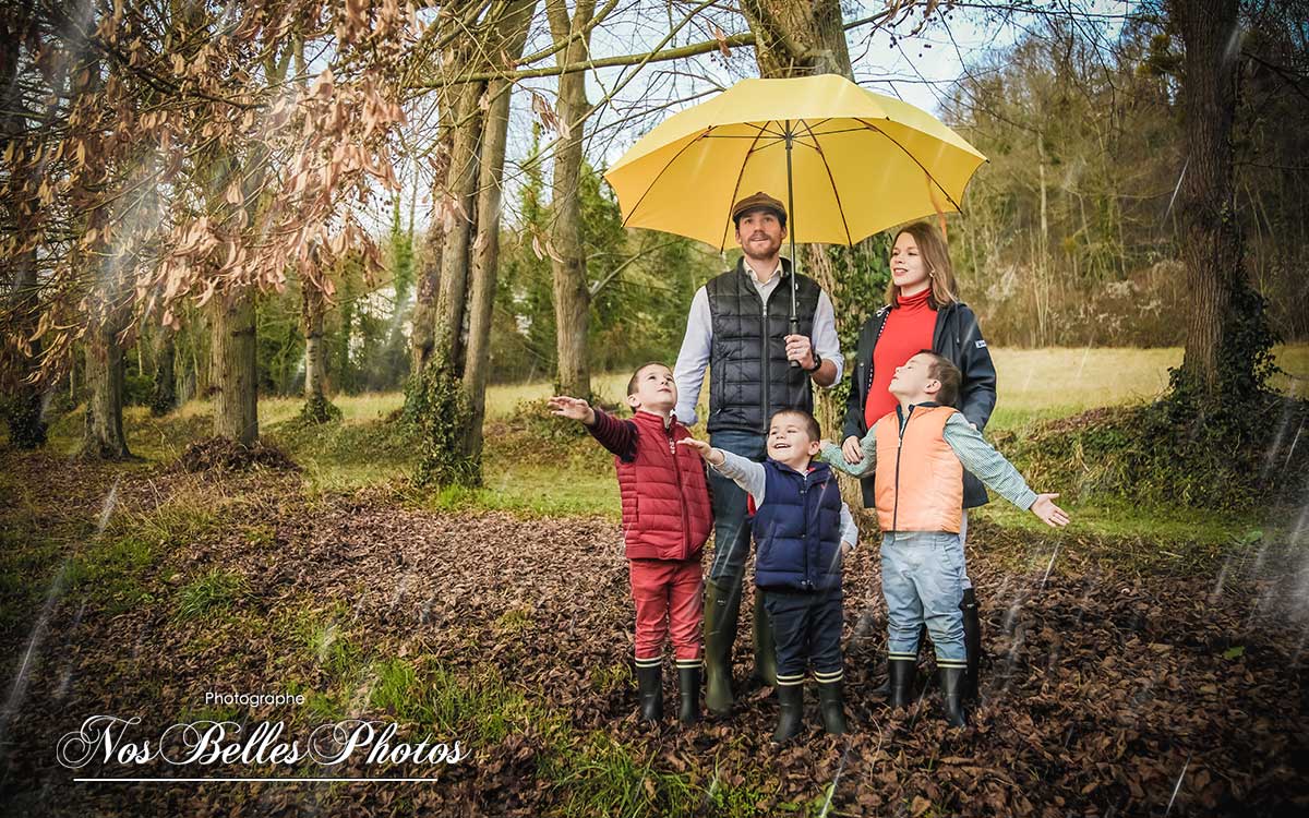 Photographe falimme Hauts-de-Seine, shooting photo couple en Hauts-de-Seine 92, Boulogne-Billancourt, Rueil-Malmaison, Nanterres, Levallois-Perret, Courbevoie, Antony, Asnières-sur-Seine, Clamart, Sceaux, Saint-Cloud