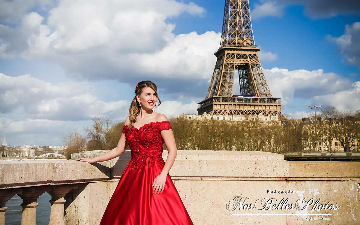 Shooting photo de mariage Paris Tour Eiffel, photographe anniversaire mariage Paris