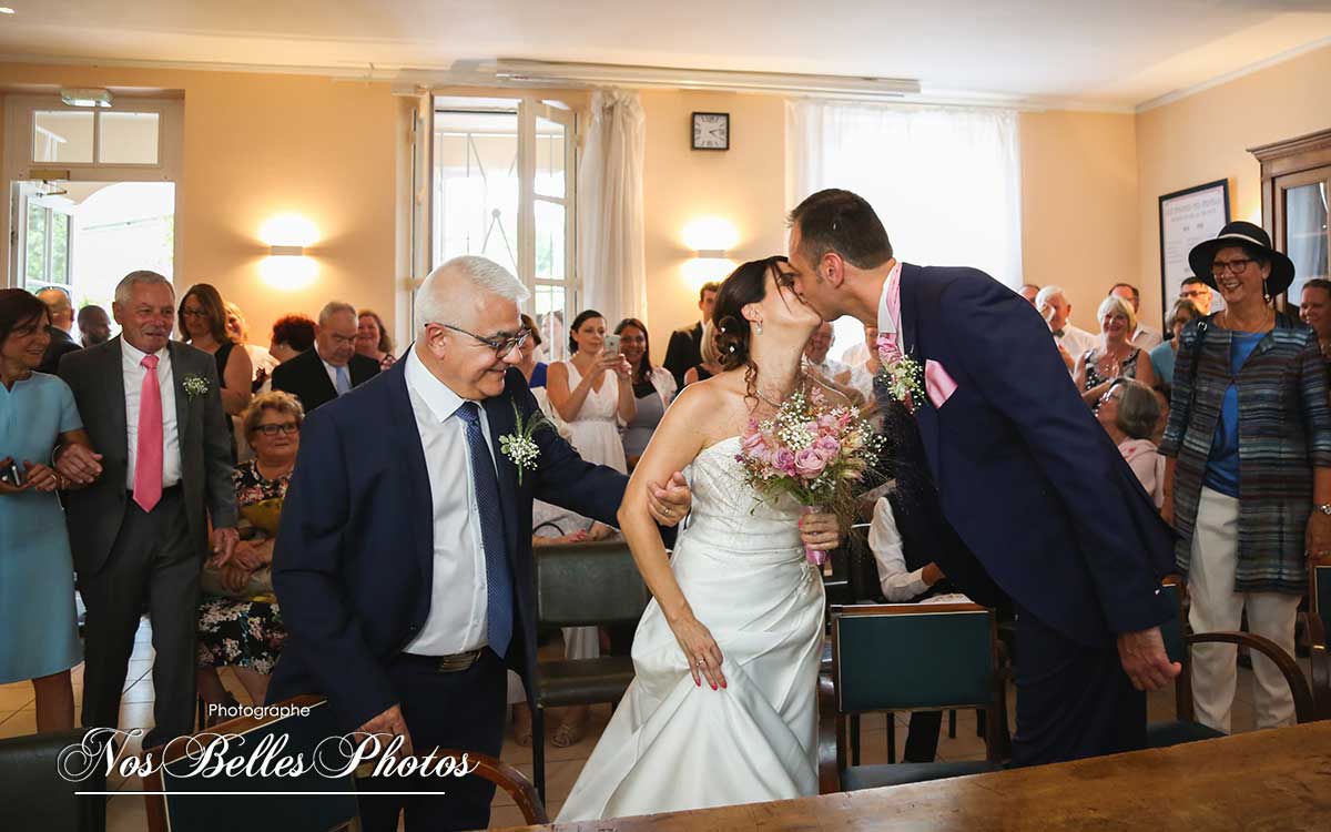 Photos de mariage à Les Mesnuls dans le 78, photographe mariage en Yvelines