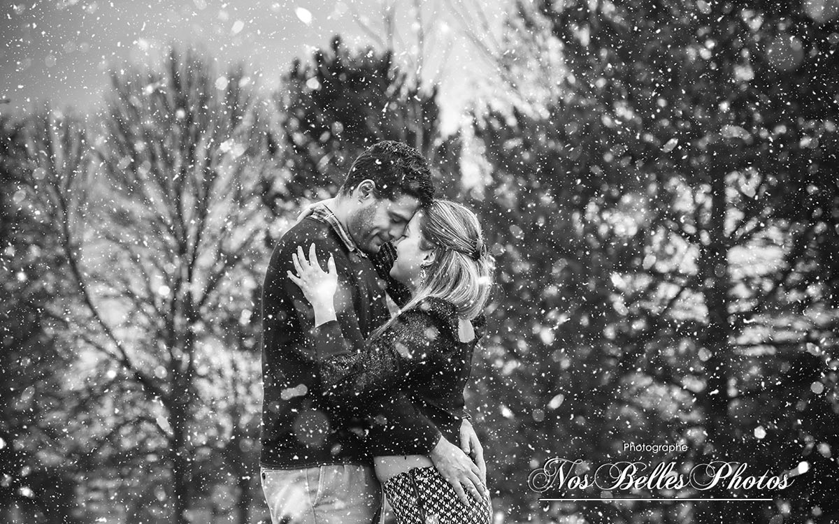 Photographe couple Yvelines, séance photo couple extérieur, Cernay-la-Ville, Fourqueux, Bailly, Freneuse, Le Chesnay, Saint-Rémy-lès-Chevreuse, Beynes, Louveciennes, Gargenville, Le Mesnil-Saint-Denis, Épône