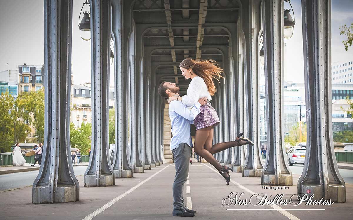Photographe couple Nanterre, Rueil-Malmaison, Courbevoie, Neuilly-sur-Seine, Antony, Levallois-Perret, Issy-les-Moulineaux, Saint-Cloud, Le Plessis-Robinson, Sceaux, Boulogne-Billancourt, shooting save the date Paris