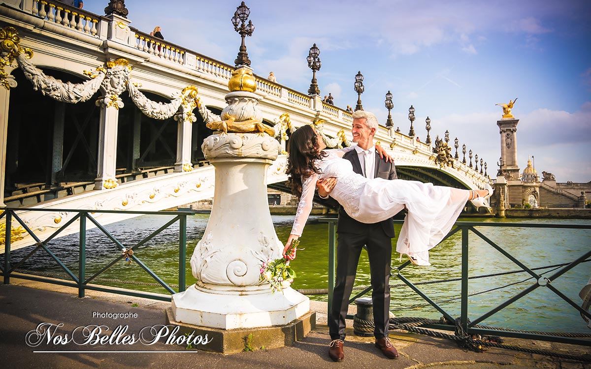 Photo shooting mariage Paris Pont Alexandre 3