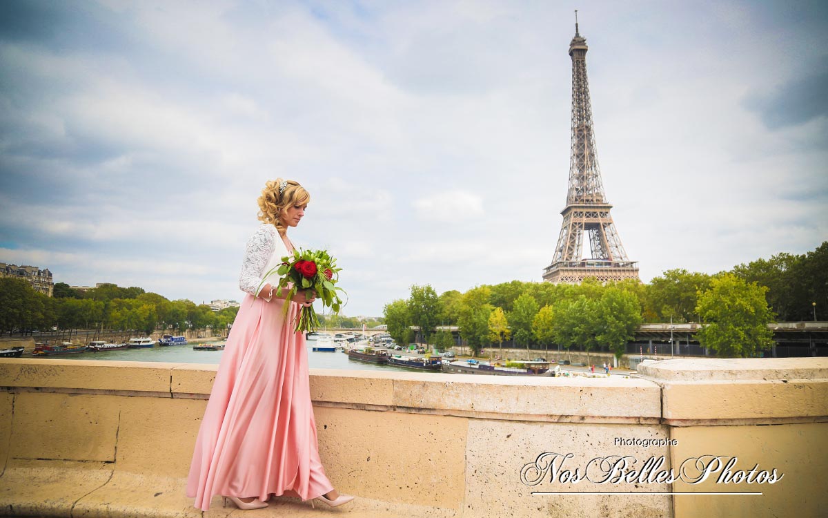 Photo shoot pre-wedding Eiffel Tower Paris
