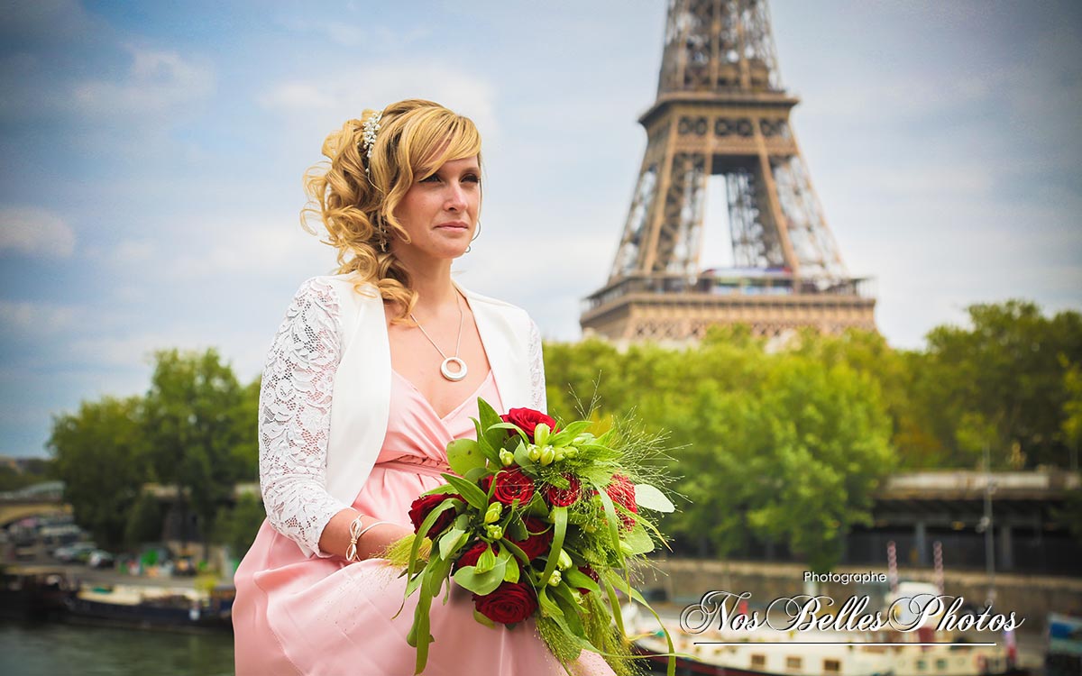 Pre-wedding photoshoot in Paris