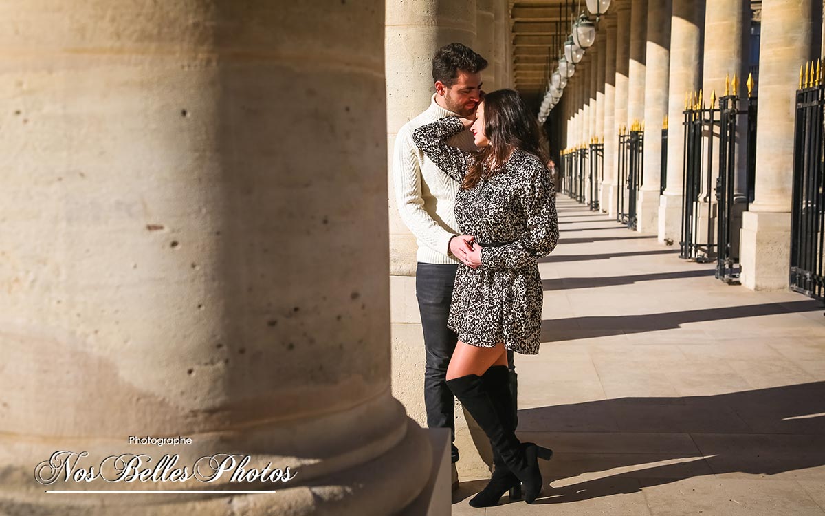 Couple photo session Paris, photo couple Royal Palace Paris