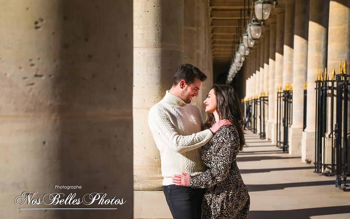 Photo couple au Palais Royal Paris