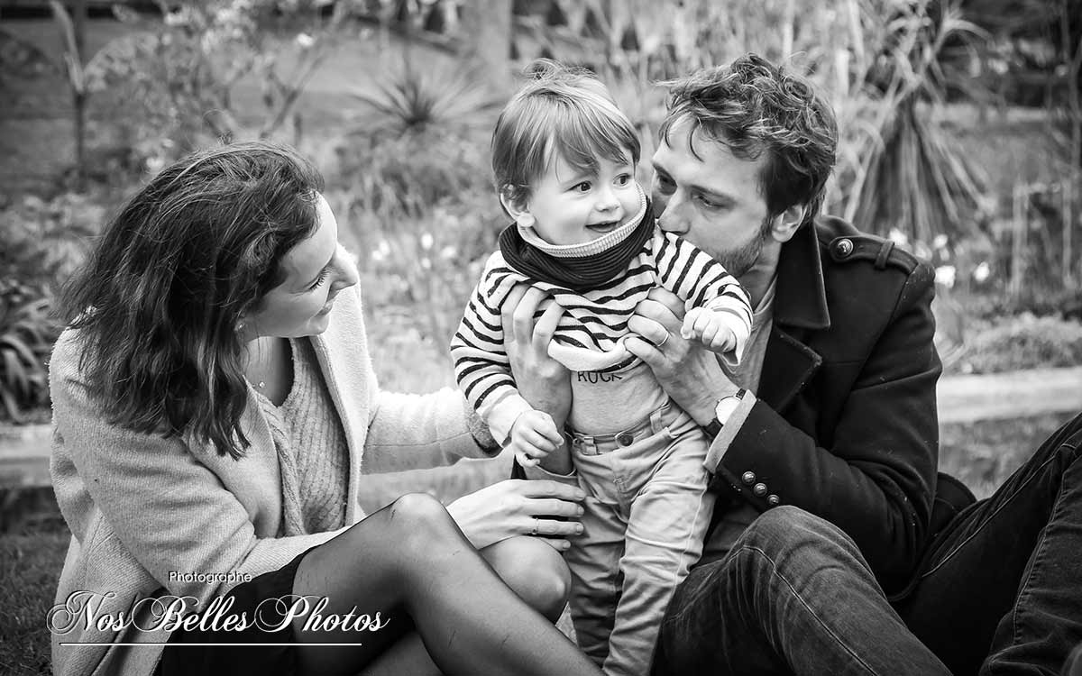 Shooting photo famille Les Mureaux Yvelines, séance photo de famille Les Mureaux, photographe Les Mureaux Yvelines