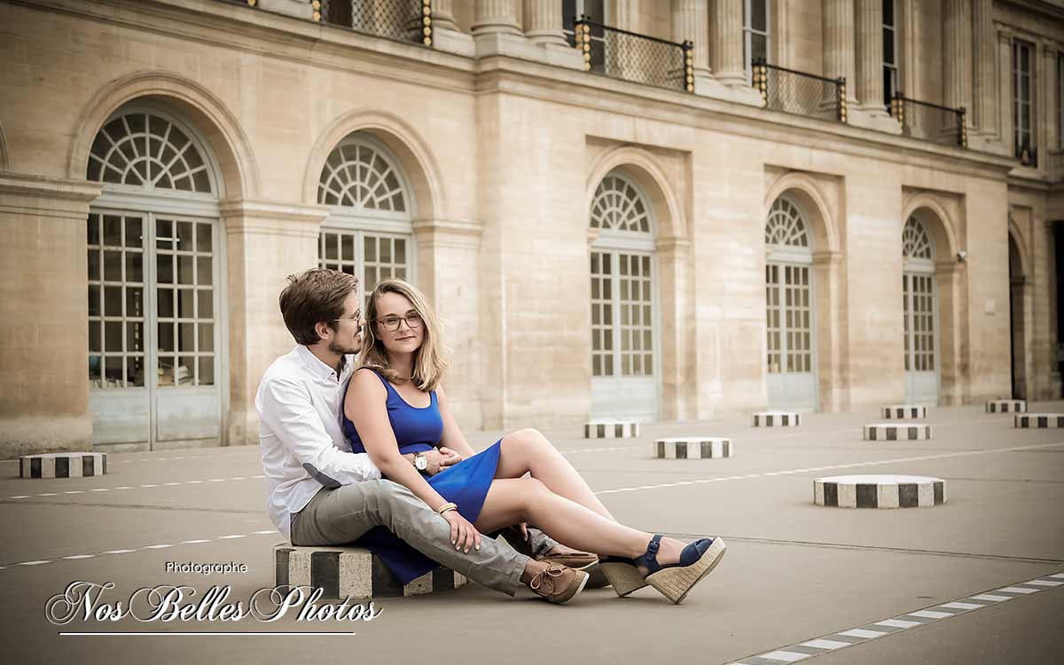 Shooting photo couple avant mariage fiançailles Paris, photographe couple Paris
