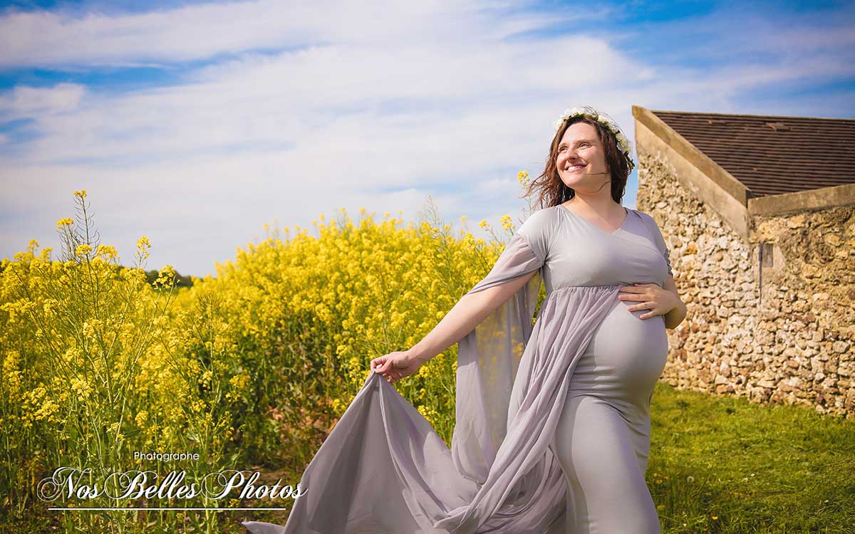 Photographe grossesse aux Alluets-le-Roi, shooting grossesse Orgeval, Chambourcy, Poissy, Villennes-sur-Seine, Morainvilliers, Ecquevilly, Chapet, Bouafle, Les Alluets-le-Roi, Crespières, Feucherolles