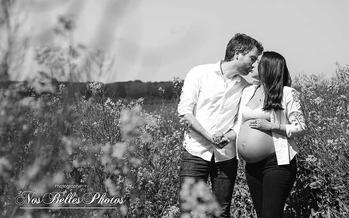 Photo de grossesse Plaisir, séance photo grossesse en extérieur à Plaisir