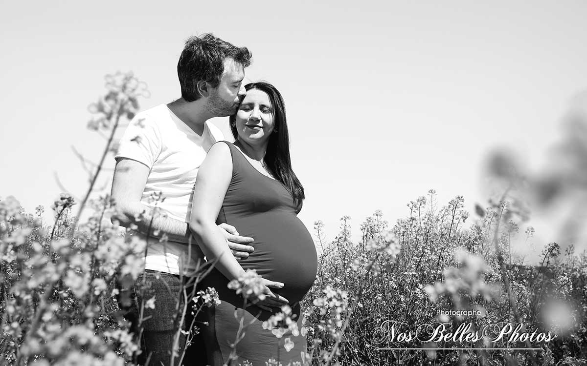 Shooting photo grossesse Élancourt, séance photo grossesse en extérieur à Élancourt